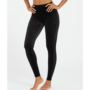 SPANX  Velvet Leggings in Black
